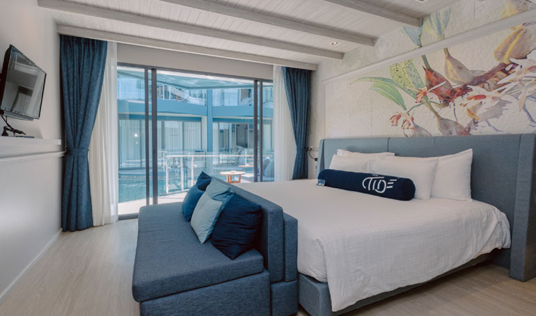 deluxe pool access double bed